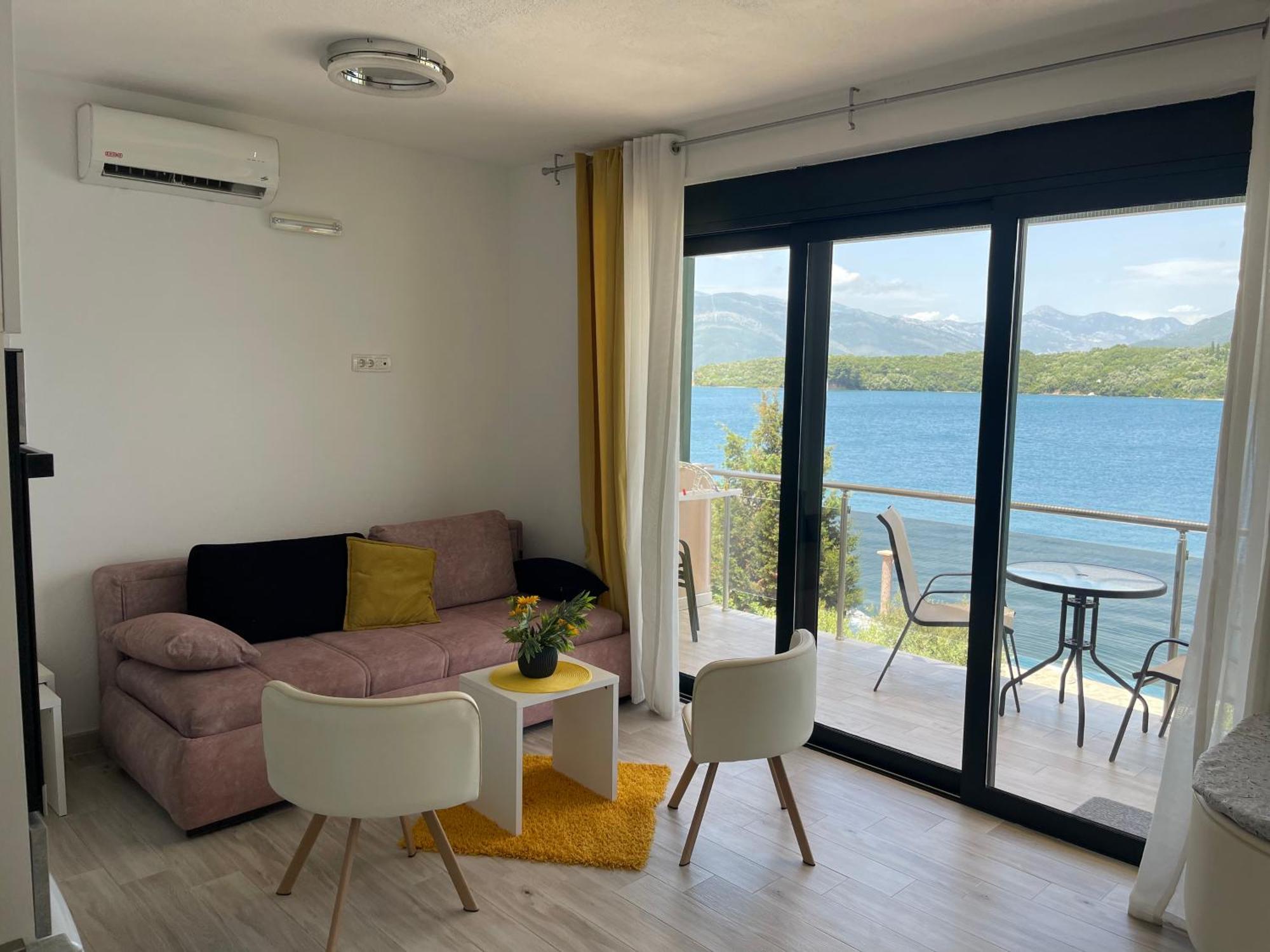 Apartmani Mia Tivat Exteriér fotografie