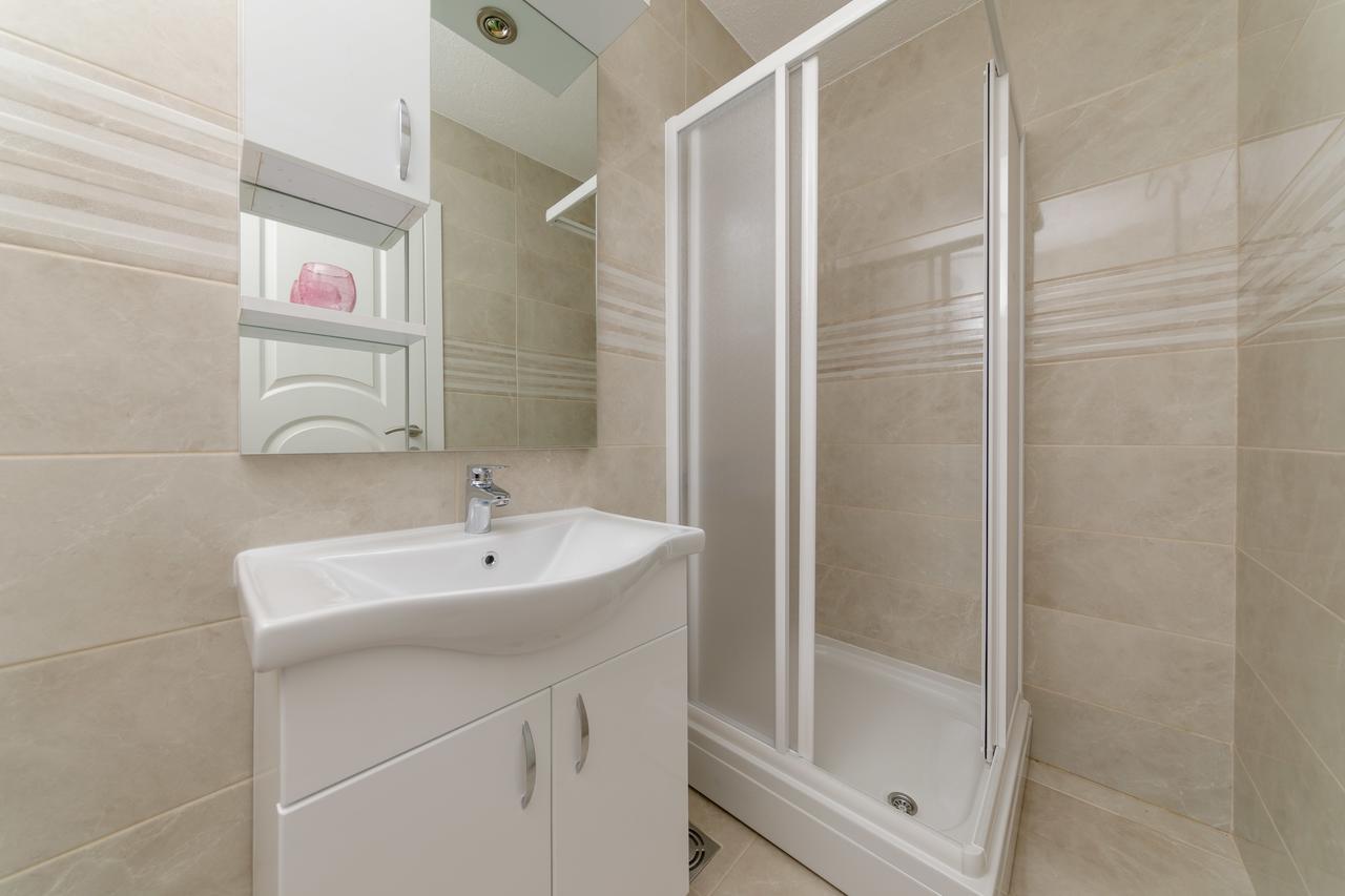 Apartmani Mia Tivat Exteriér fotografie