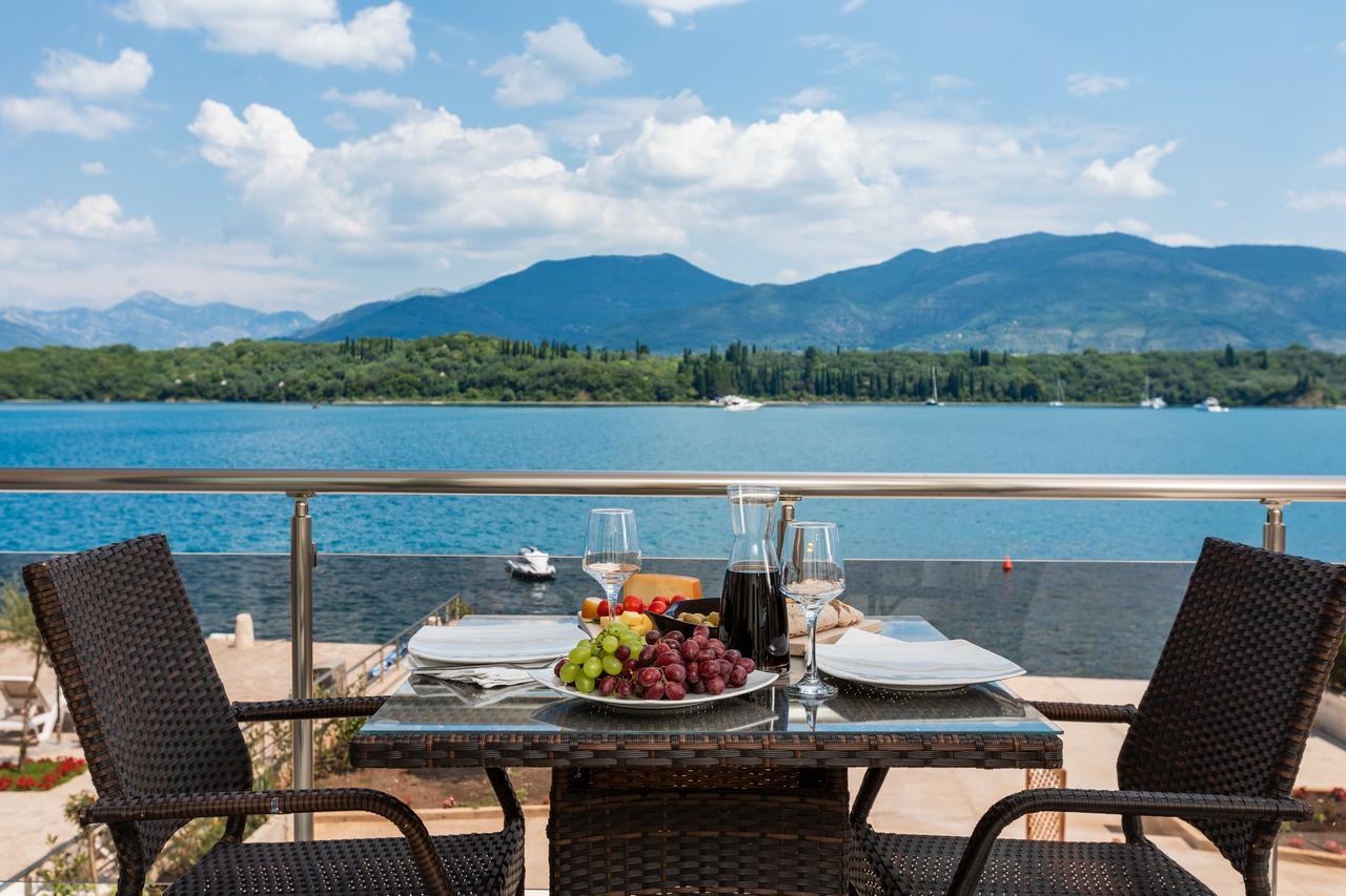 Apartmani Mia Tivat Exteriér fotografie