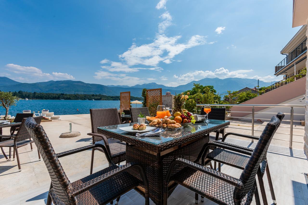 Apartmani Mia Tivat Exteriér fotografie